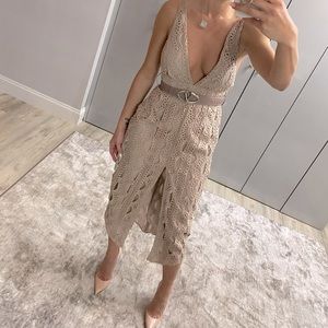 BNWT ASOS DESIGN plunge lace pencil dress with belt in gray/nude Size 2